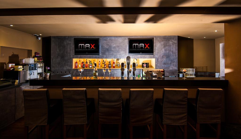 Living Max Hotel 젤암제 외부 사진